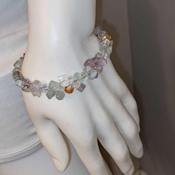 Pastel colored faux rock beaded stretch bracelet - Picture 1 of 5